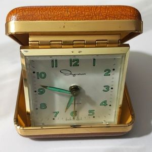 Vintage Desk/ Travel clock Era 1970's